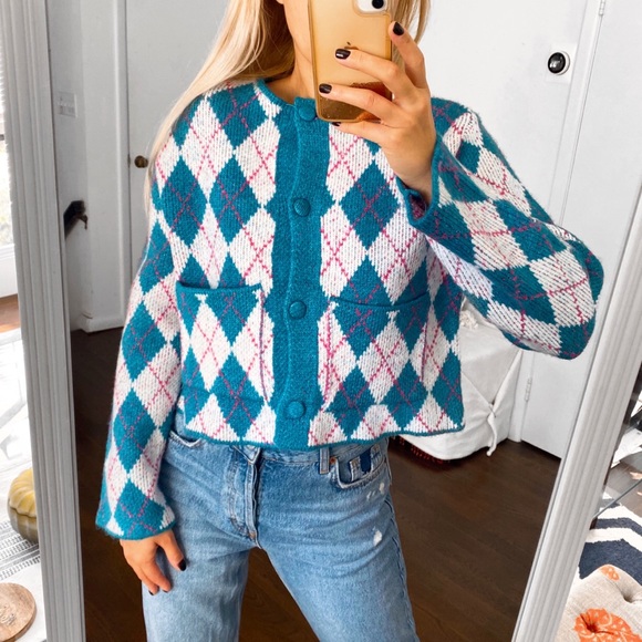 Zara Sweaters - 🔹 ZARA BLUE PINK JACQUARD CROPPED CARDIGAN SWEATER!